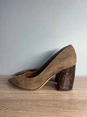 J. McLaughlin Beatrice Toasted Coconut Tan Brown Suede Tortoise Heel Pumps Sz 10